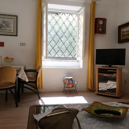 Apartment Alejandro Y Renate